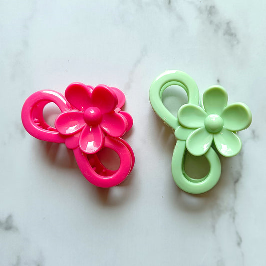 The Floral Loop Hair Claw