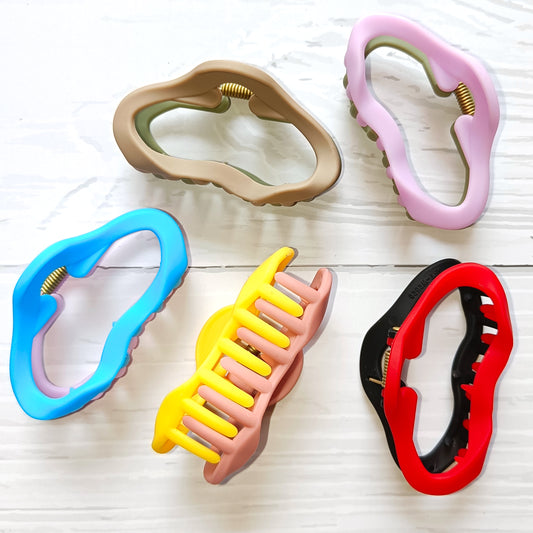 Trendy Matte Finish Hair Claw